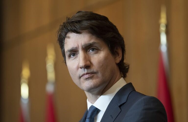 Trudeau’s convoy response gets failing grade, but even fewer support protesters: poll
