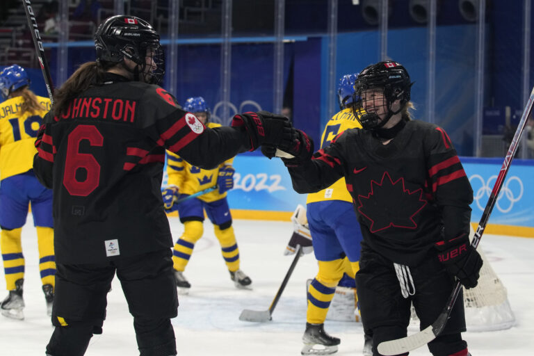 Canada crushes Sweden 11-0 to advance to women’s Olympic hockey semifinals
