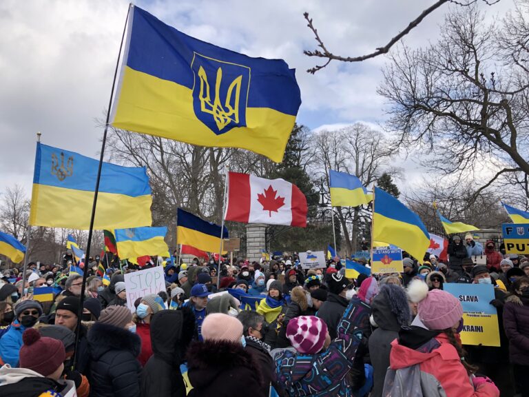 Canada will send Ukraine anti-tank weapons, upgraded ammo: Trudeau