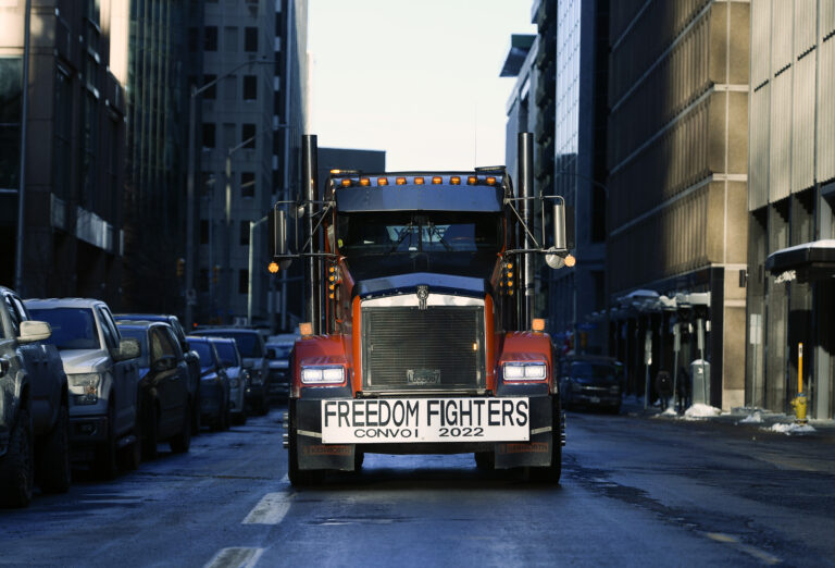 Convoy protesters could be ‘arrested’ for blocking streets, Ottawa police warn