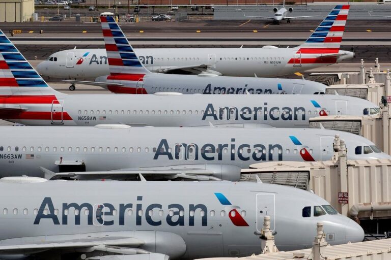 Flight attendant smashes unruly passenger over the head with coffee pot