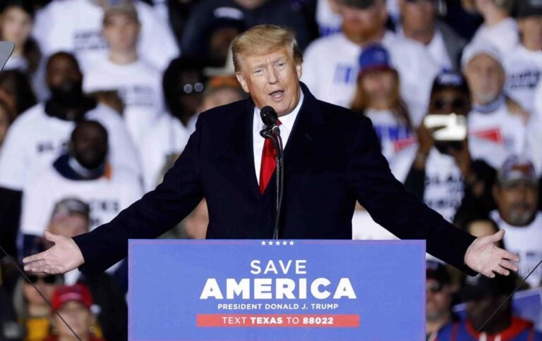 Trump breaking U.S. campaign laws by teasing 2024 presidential run, complaint alleges