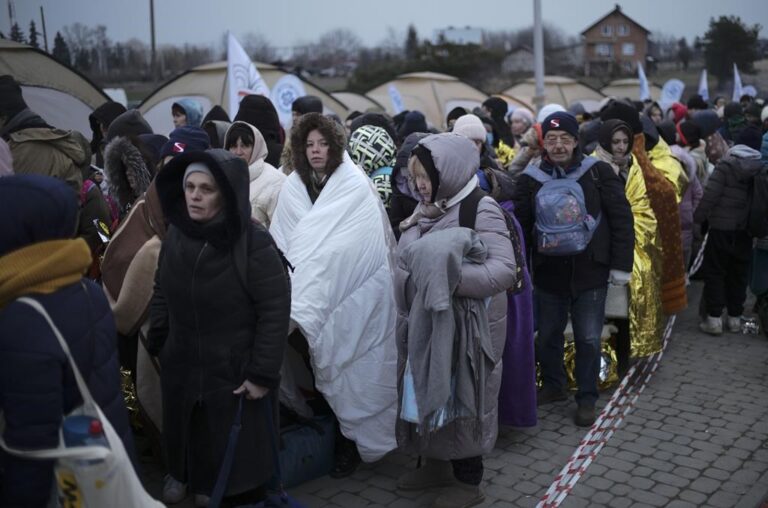 Refugee numbers dip as Ukraine’s neighbours struggle to provide shelter