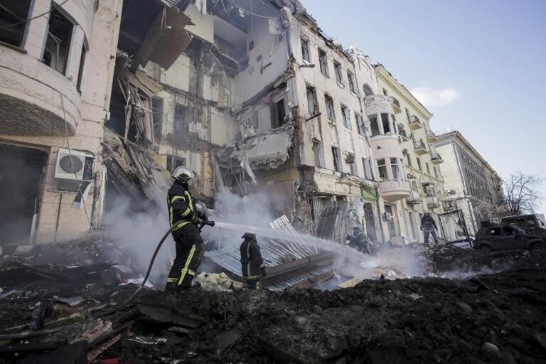 Canadians believe NATO should be prepared to fight in Ukraine amid Russian invasion: poll