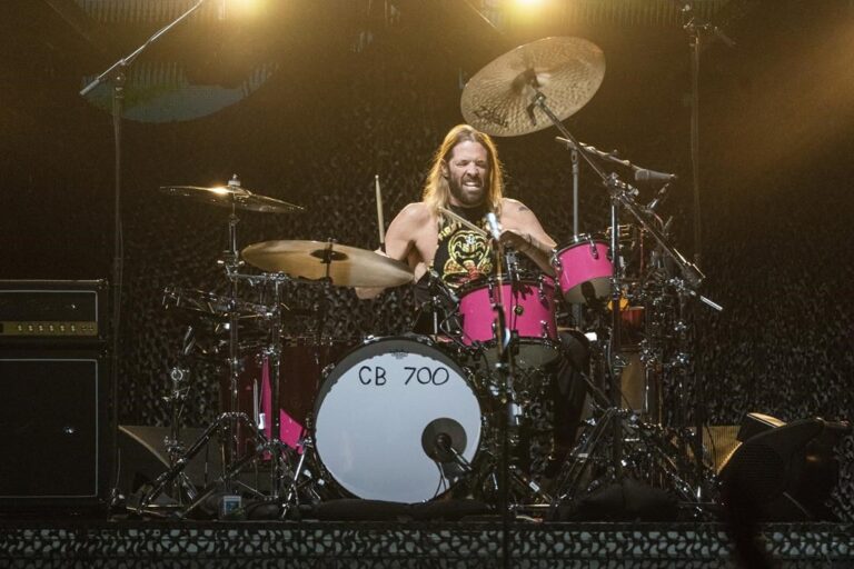 Foo Fighters cancel upcoming tour dates after death of Taylor Hawkins