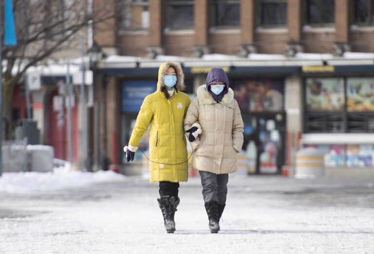 Quebec adds 2 new COVID-19 deaths as hospitalizations drop by 9