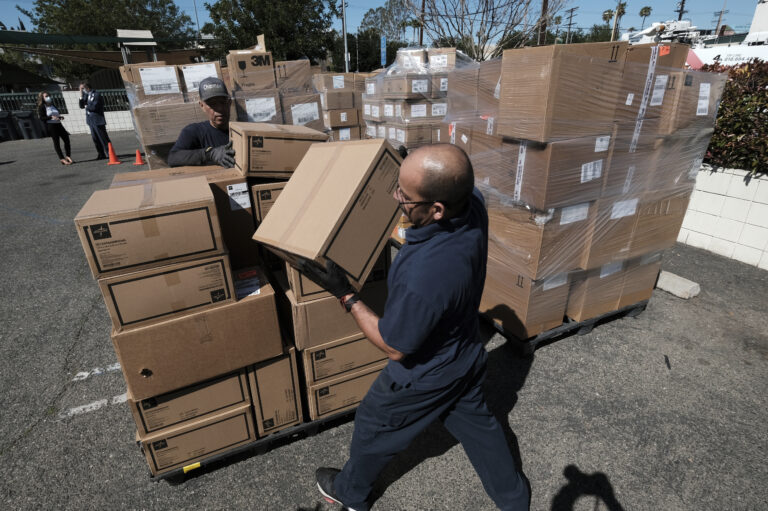 U.S. approves $13.6B of aid to Ukraine as part of $1.5T funding bill