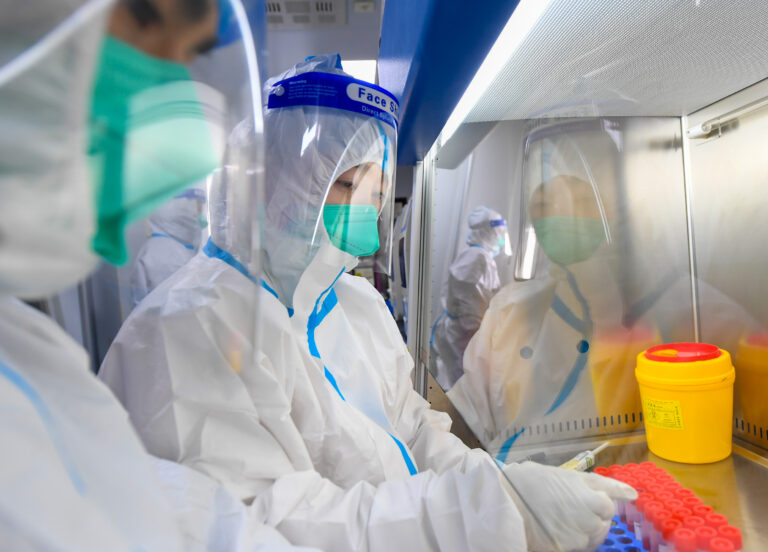 Ontario COVID numbers: 779 people in hospital, 246 in intensive care