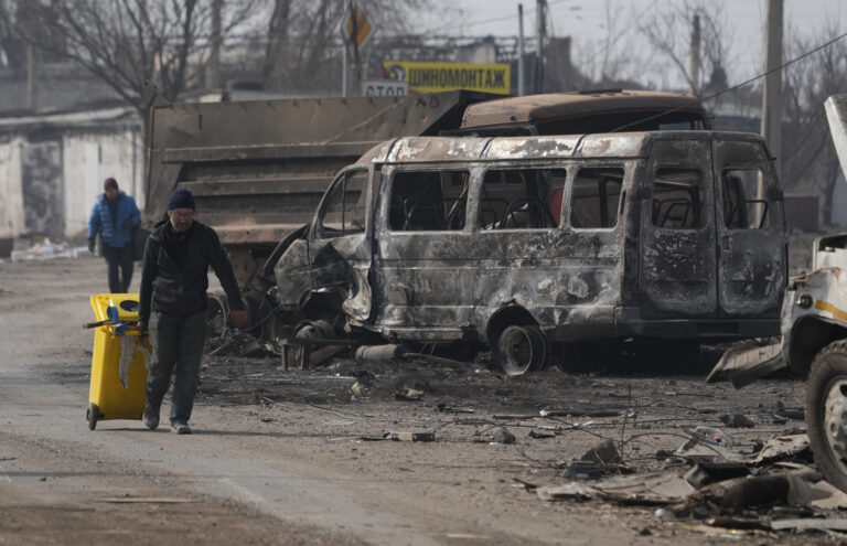 Every Mariupol civilian must be evacuated to avoid catastrophe, mayor urges