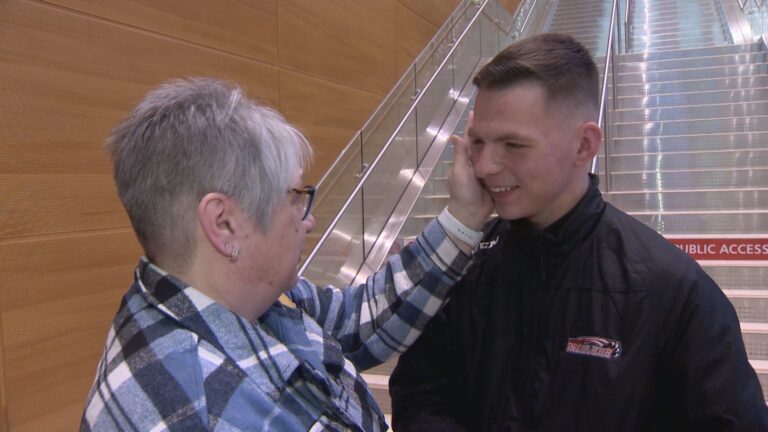 Man who fled Ukraine reunites with mother in Winnipeg after long journey home