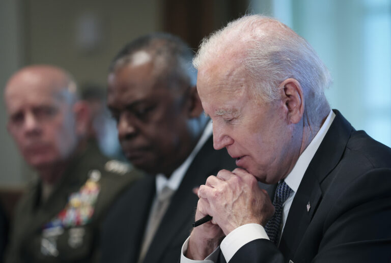 Biden set to announce US$800M in military aid for Ukraine amid Donbas battle