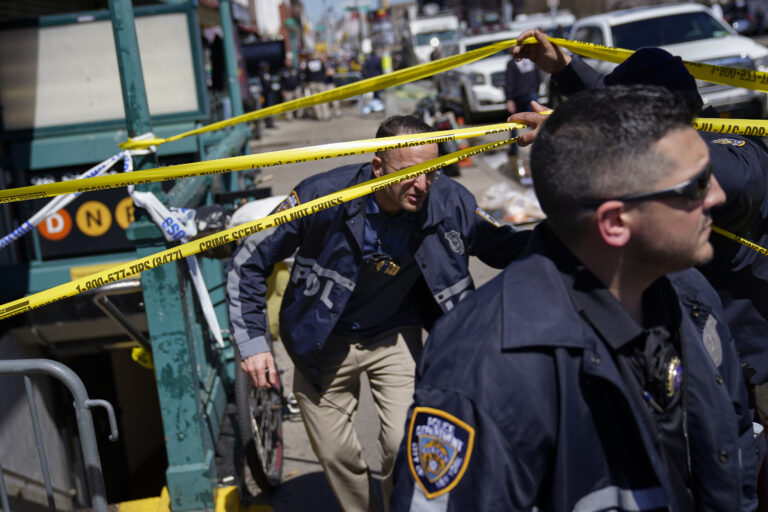 New York police continue search for gunman in Brooklyn subway shooting