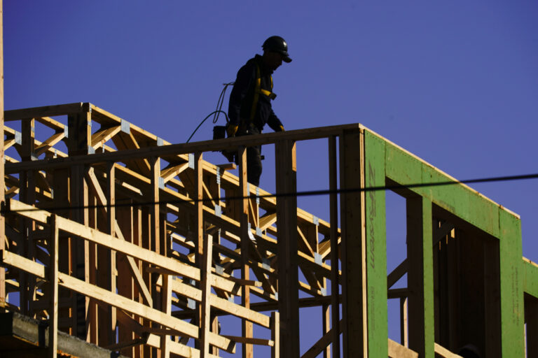 Canadian manufacturers face new Buy American policy on construction materials