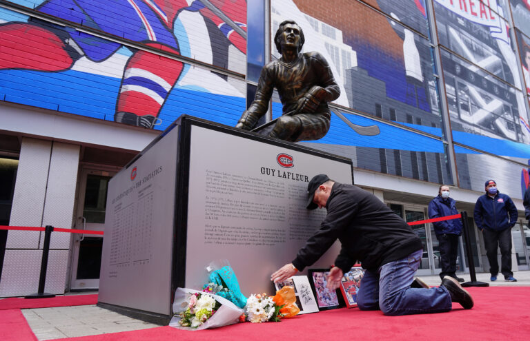 Guy Lafleur to lie in state at the Bell Centre allowing fans to pay respects