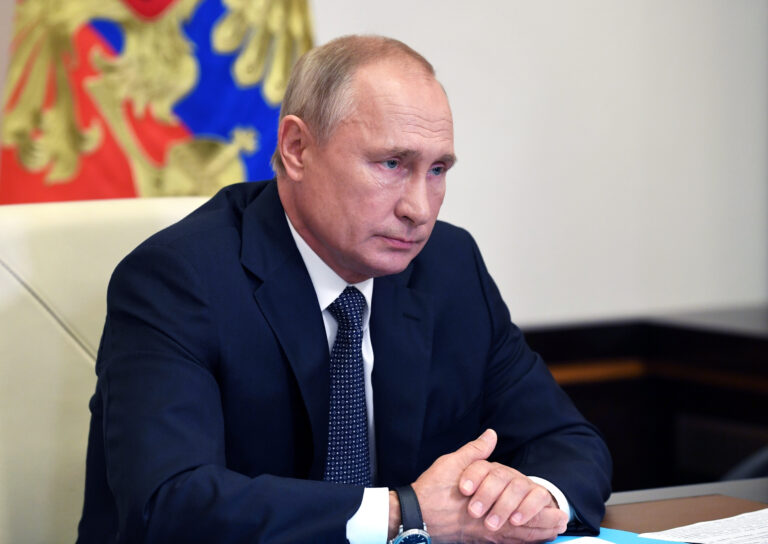 Canada sanctions Putin’s daughters, 12 other Russian associates