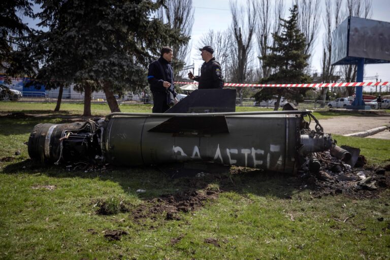 50 killed in Russian bombing at Kramatorsk train station, say Ukrainian officials