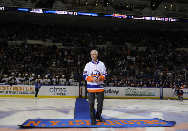 Mike Bossy, Canadian hockey icon and New York Islanders legend, dies at 65