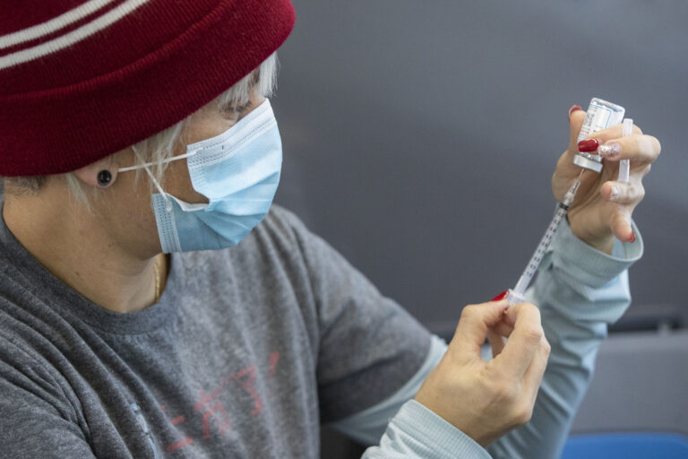 Moderna submits COVID-19 vaccine for kids 5 and under to Health Canada for review