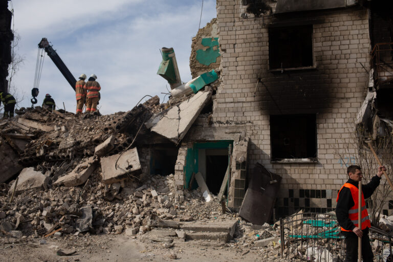 U.S. suspends Russian trade relations, bans oil amid ‘war crimes’ in Ukraine