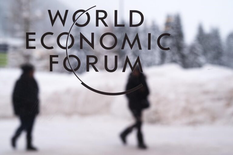 Davos readies for World Economic Forum meeting after two-year hiatus