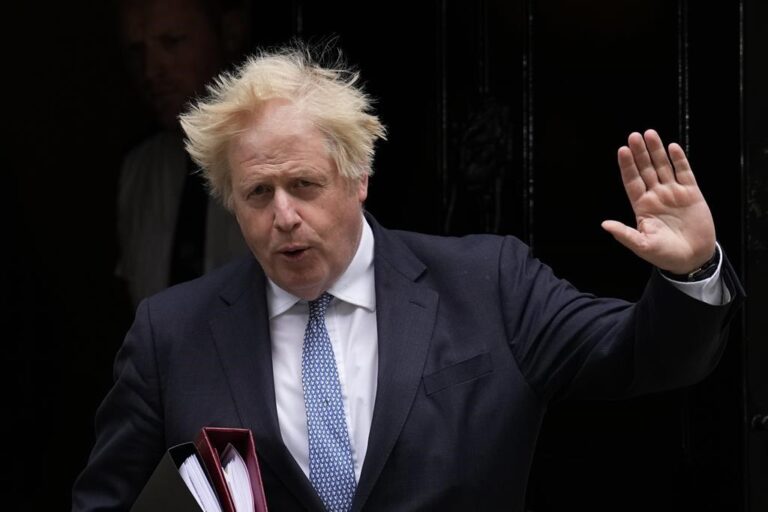 U.K.’s Johnson has ‘learned a lesson’ but won’t resign over COVID-19 lockdown parties