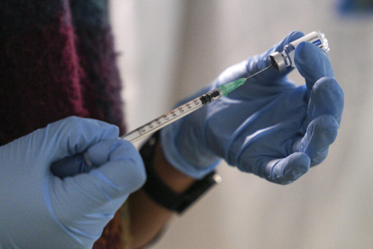 Canada won’t limit J&J COVID-19 vaccine access due to rare blood clots: Tam