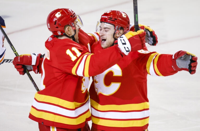 Battle of Alberta Game 1 sees Oilers lose 9-6 to Flames