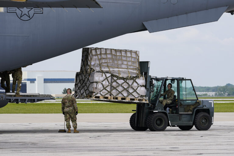 U.S. receives 78,000 pounds of baby formula from Europe amid shortage