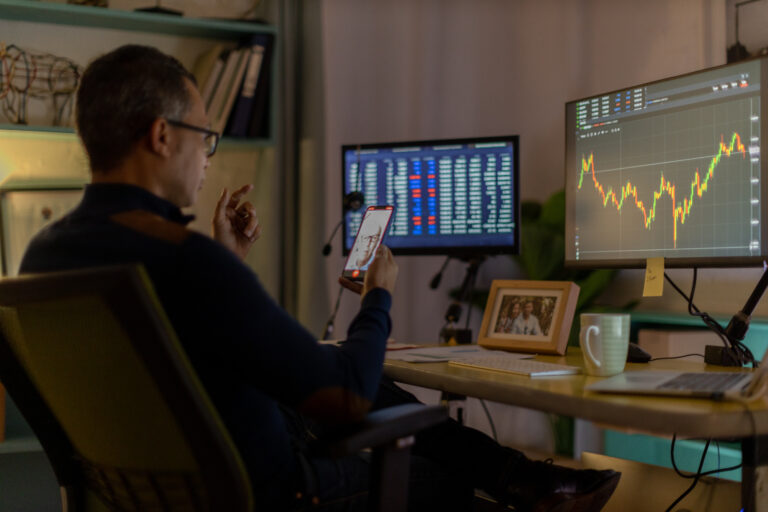 Canadians less likely to use, invest in cryptocurrency than Americans, poll suggests