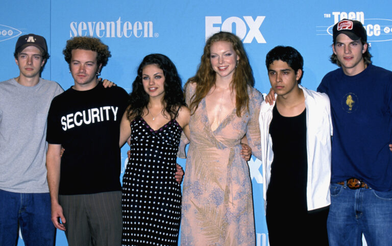 ‘That ’70s Show’ to return for sequel with original stars, this time in the ’90s