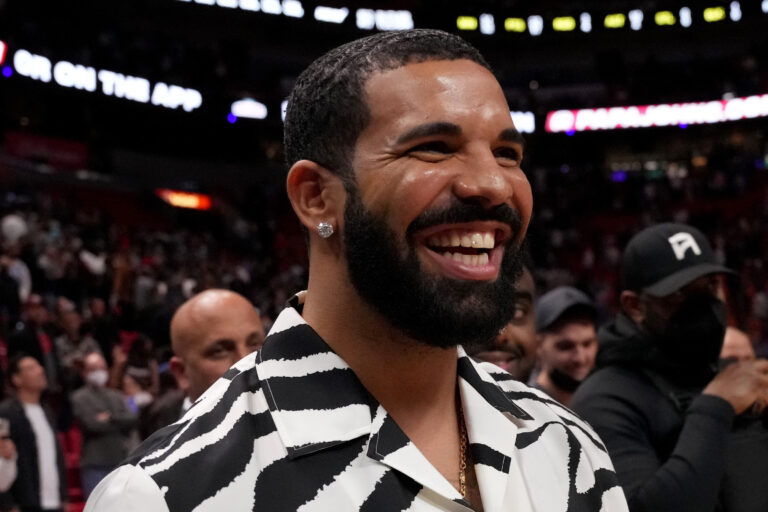 L’eau de Drake: Rapper’s line of scented candles available at Shoppers Drug Mart