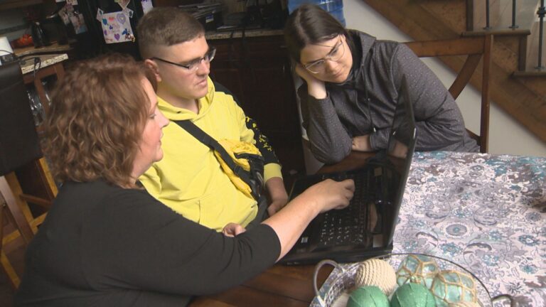 “It just seemed like fate,” Manitoba woman wants more people to host Ukrainian refugees