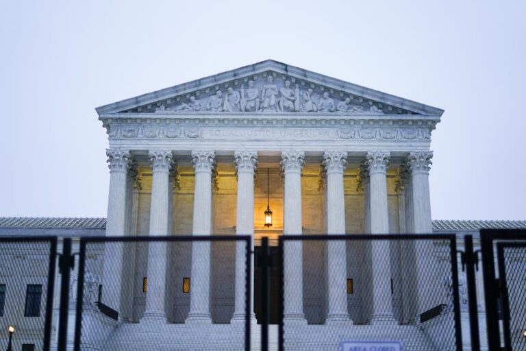 Roe v. Wade: Abortion rights protesters rally across U.S.