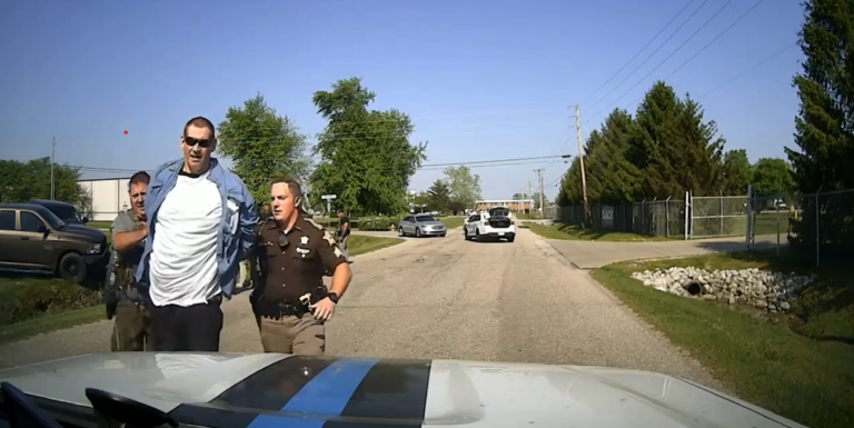 Alabama prison officer, escaped inmate heard in 911 call before capture