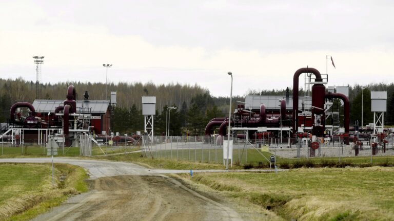 Russia to cut Finland off from gas supply for failing to pay in rubles