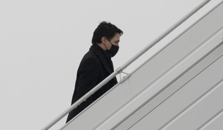 Trudeau makes surprise visit to Kyiv as Russia readies ‘Victory Day’ show