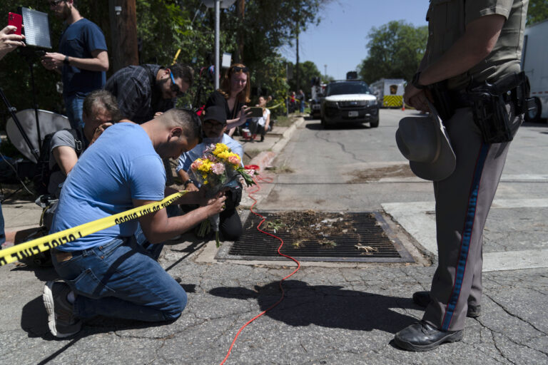Onlookers urged Texas police to rush into school during shooting: ‘Go in there!’