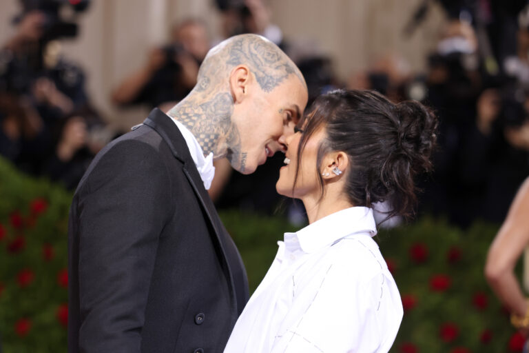 Kourtney Kardashian, Travis Barker officially get married