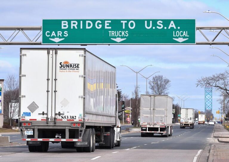 Cross-border trucker vaccine mandate among COVID-19 rules still in place