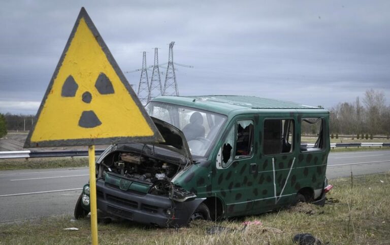Ukraine: The kettle thieves of Chornobyl