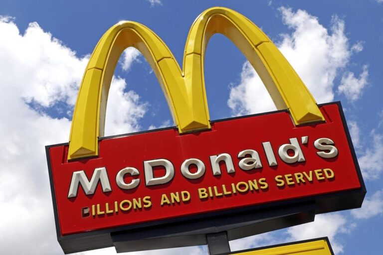 Russia unveils McDonald’s substitute: ‘Tasty and that’s it’