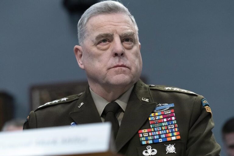 Finland, Sweden joining NATO would put Russia in a tough spot: top U.S. general