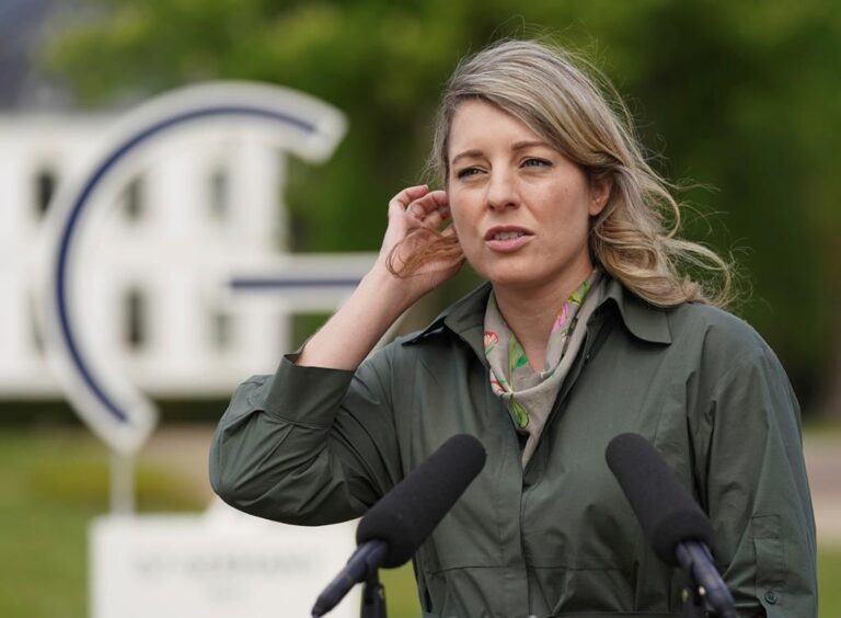 ‘Unacceptable’ for Canadian official to have attended Russia Day celebration: Joly