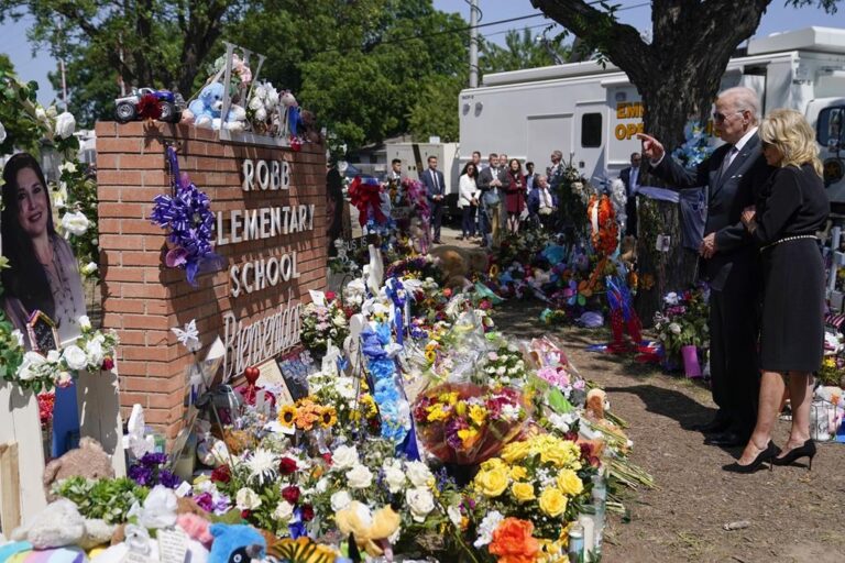 Texas police unaware of 911 calls from students, senator says