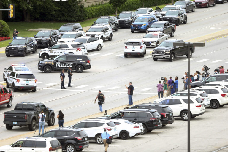4 people killed, gunman dead after mass shooting at Tulsa medical centre: police