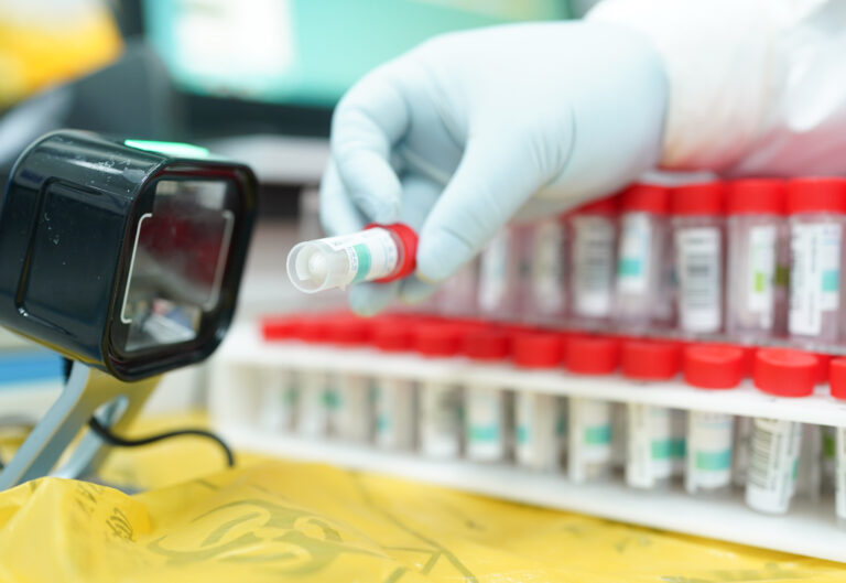 Ontario COVID numbers: 549 people in hospital, 118 in intensive care