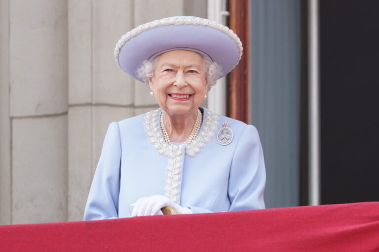 Queen Elizabeth won’t attend Jubilee Derby as mobility issues persist
