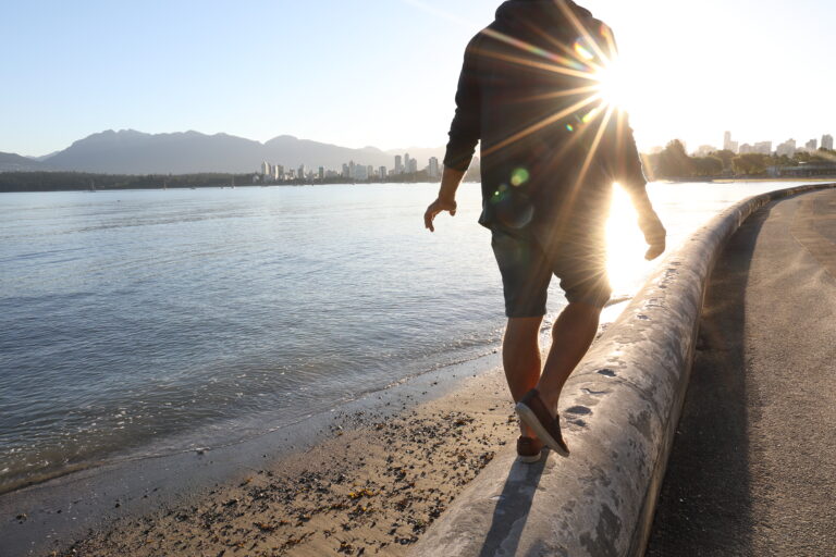 Ability to balance on one leg may be linked to a longer life: study