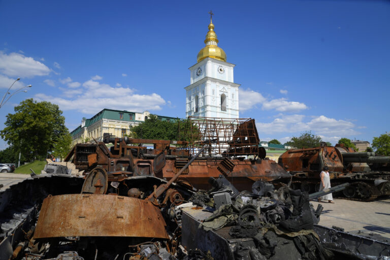 Russian oil PR, advertising consultants named in new Canadian sanctions