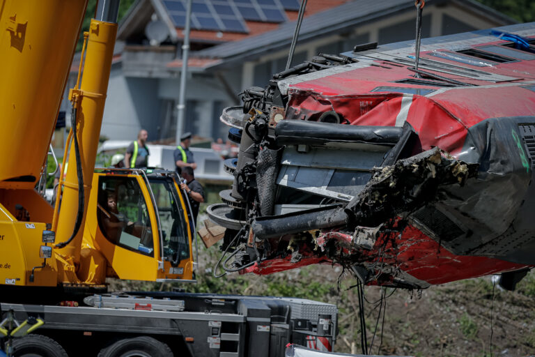 At least 5 dead after train derails in southern Germany